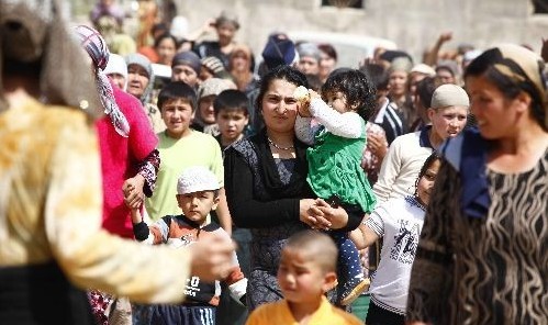 Özbek mülteciler IŞİD’e teslim ediliyor şüphesi
